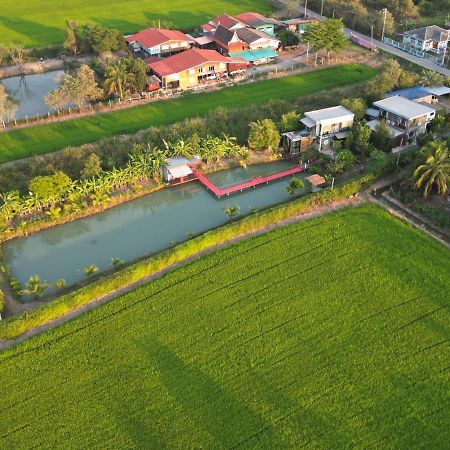 Falik Farm Stay Phra Nakhon Si Ayutthaya Exteriör bild