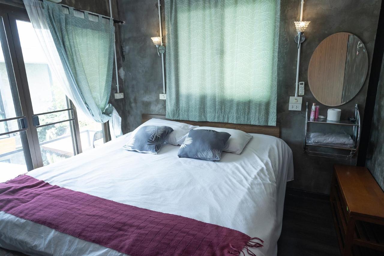 Falik Farm Stay Phra Nakhon Si Ayutthaya Exteriör bild