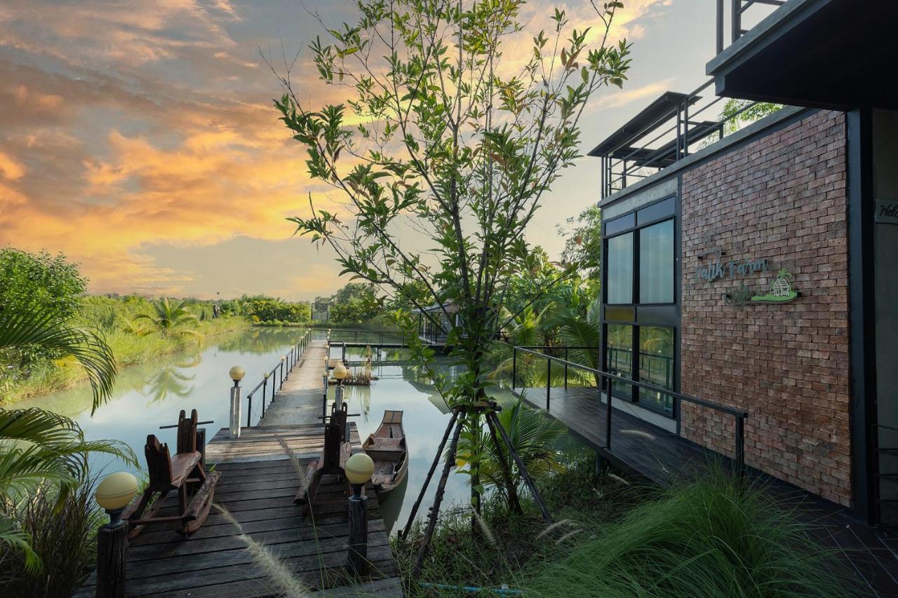 Falik Farm Stay Phra Nakhon Si Ayutthaya Exteriör bild