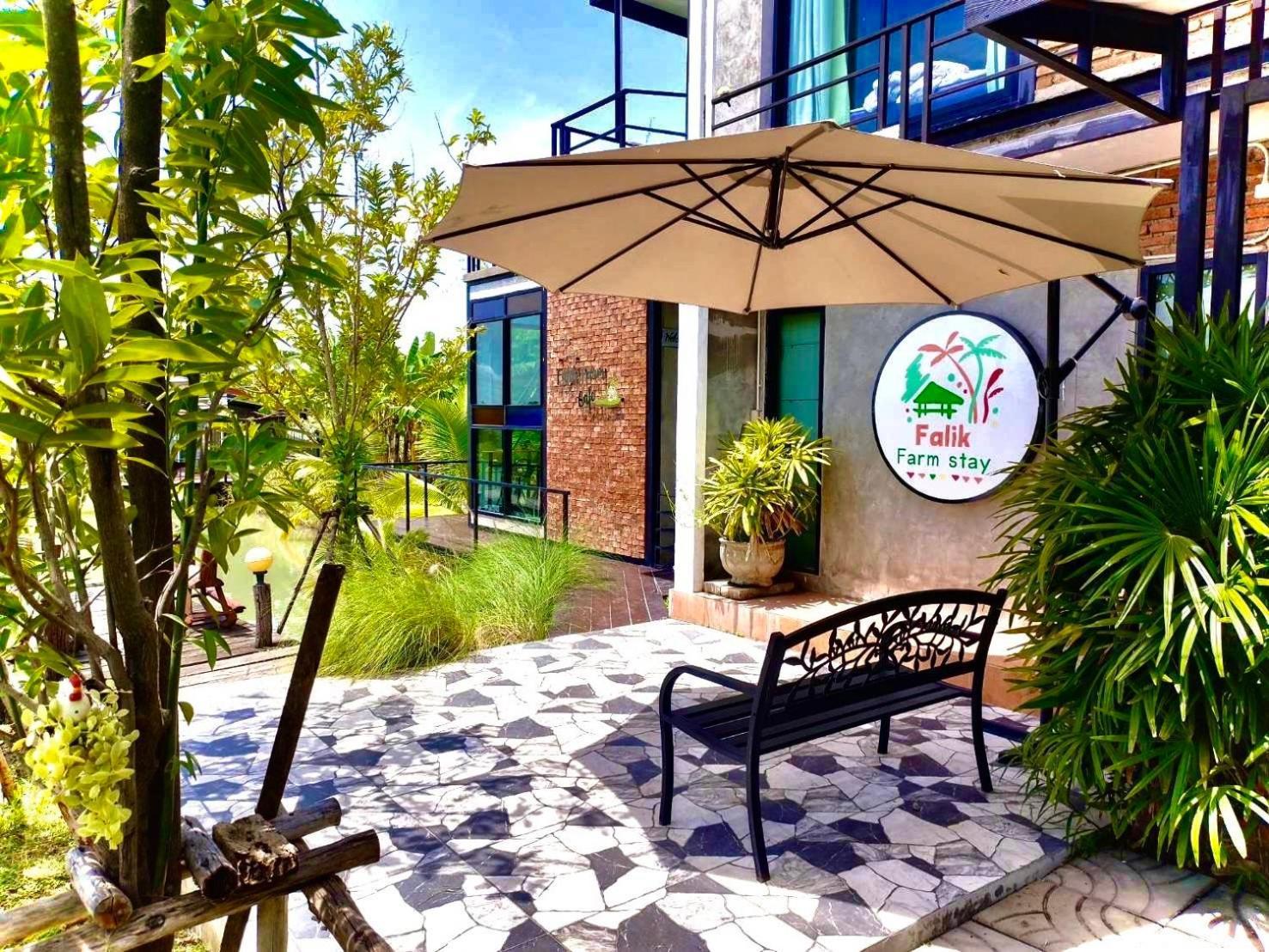 Falik Farm Stay Phra Nakhon Si Ayutthaya Rum bild